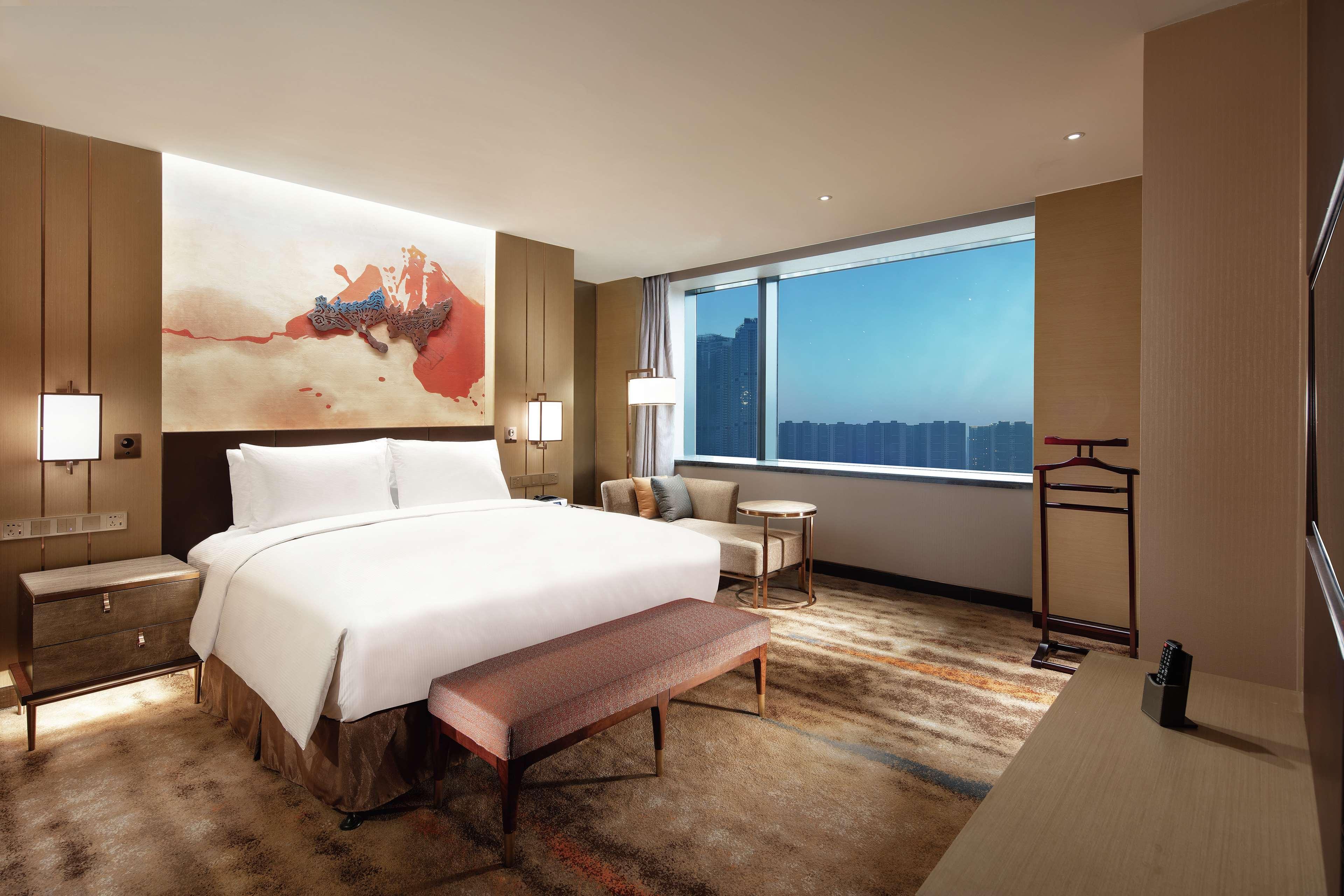 Hilton Shenyang Hotel Exterior foto