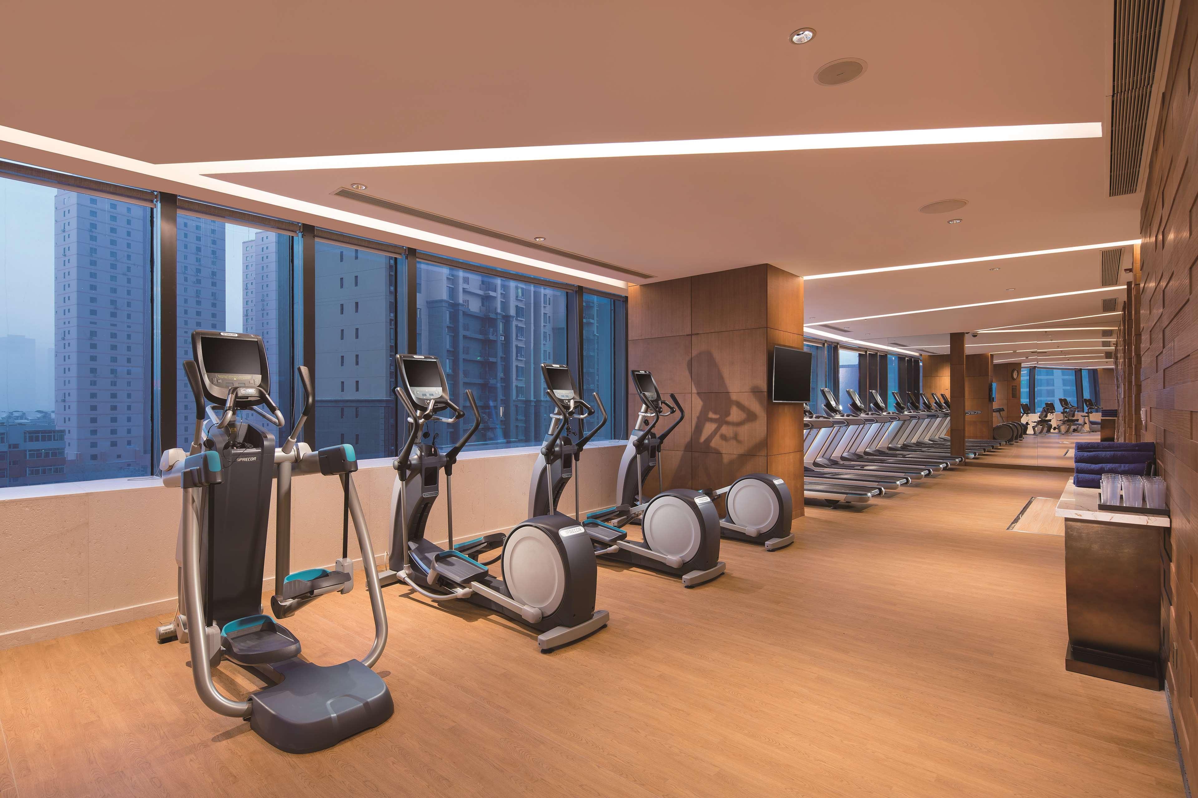 Hilton Shenyang Hotel Exterior foto