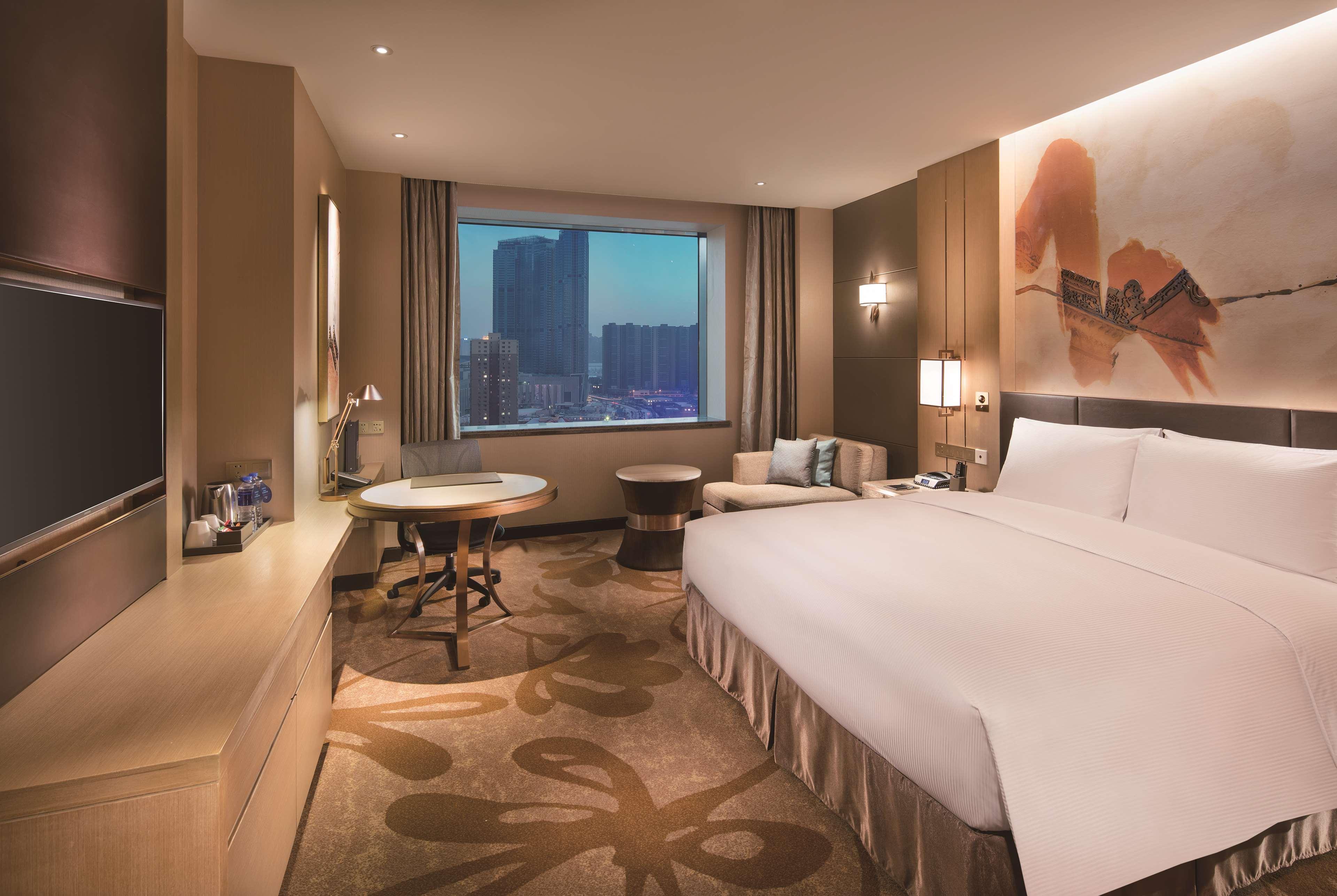 Hilton Shenyang Hotel Exterior foto