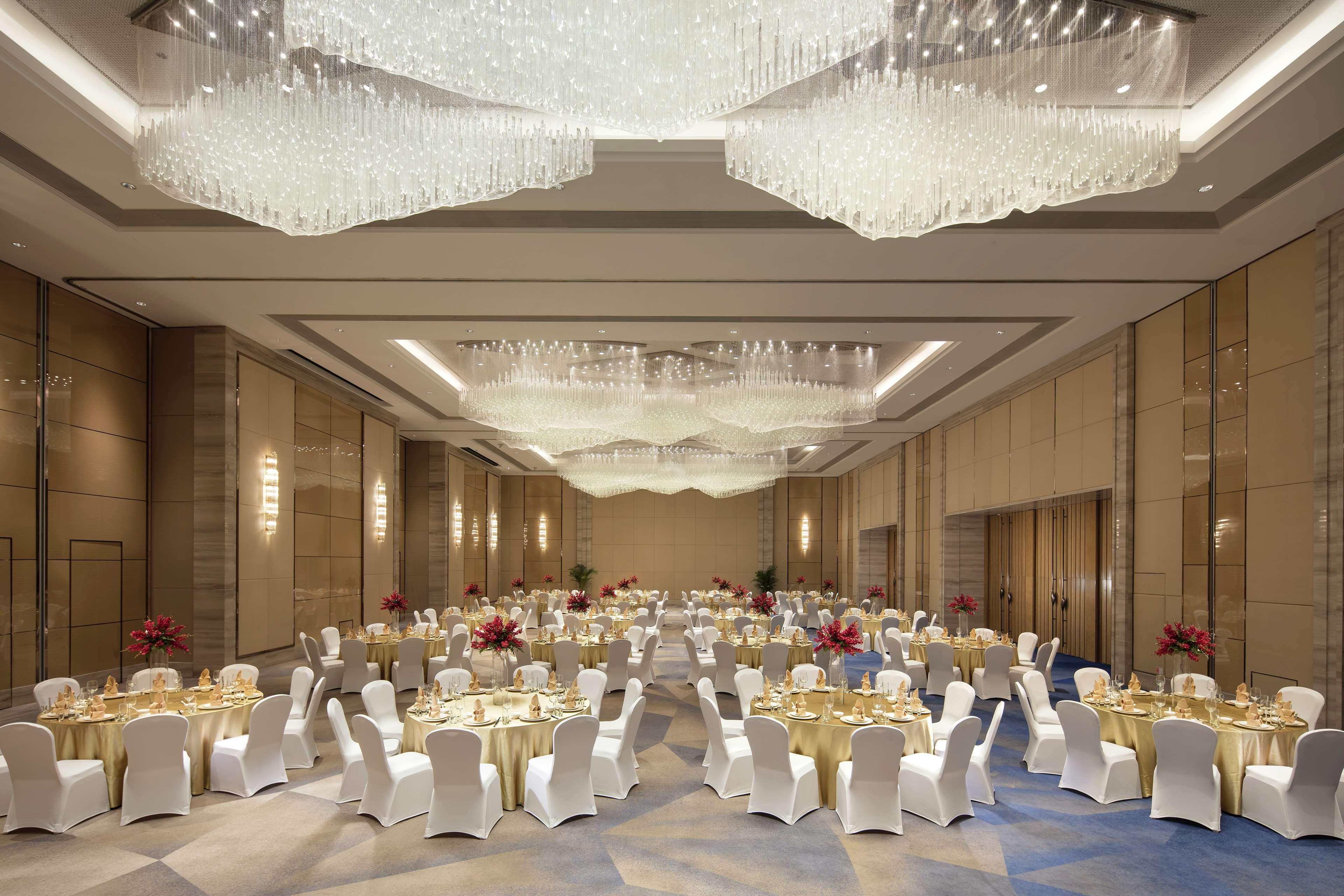 Hilton Shenyang Hotel Exterior foto