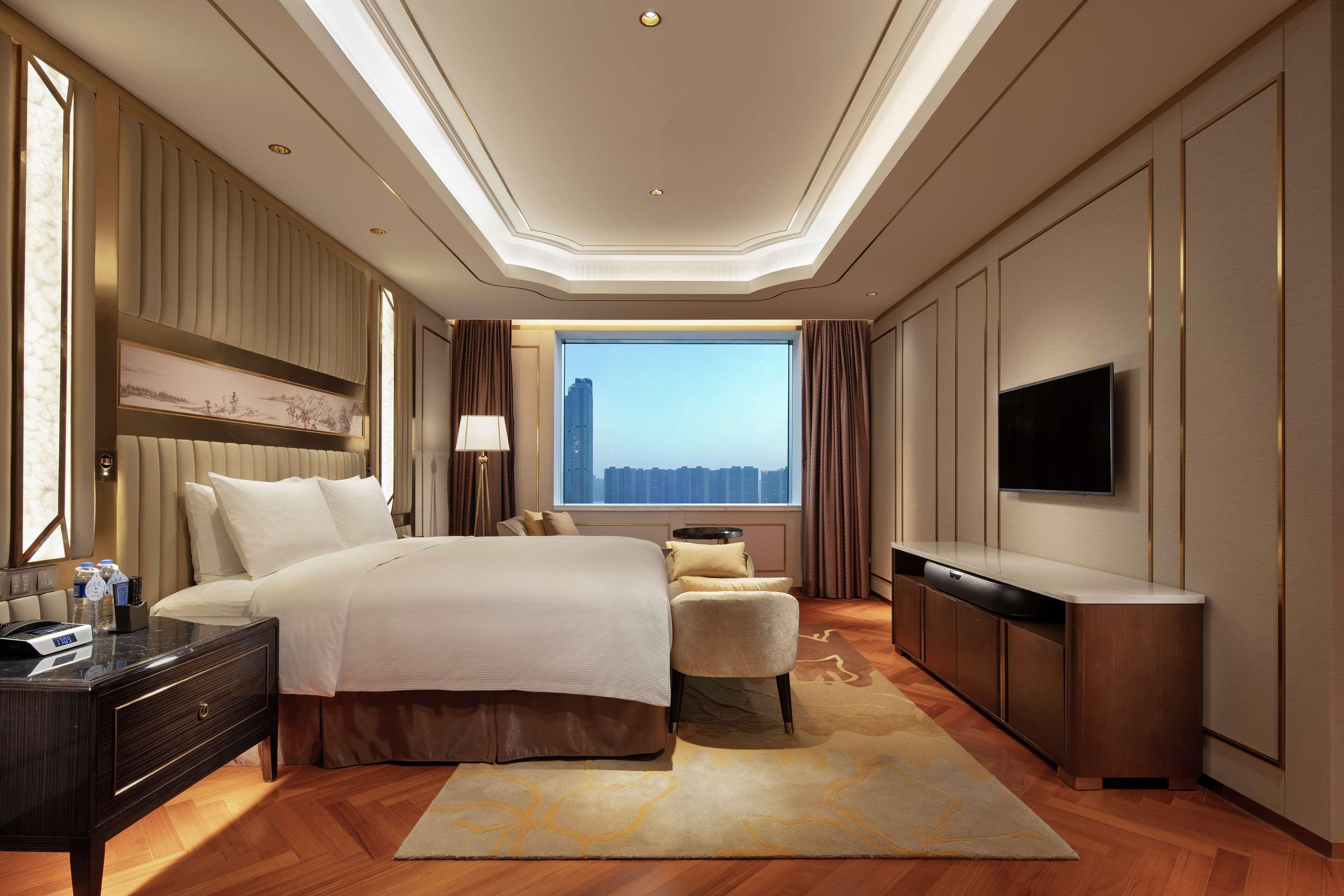 Hilton Shenyang Hotel Exterior foto